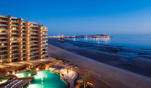 Puerto Peñasco, conocido como el “Dubái mexicano”, deslumbra con su moderna infraestructura turística, energías limpias y una ambiciosa visión de desarrollo sostenible en pleno desierto costero. Foto: X