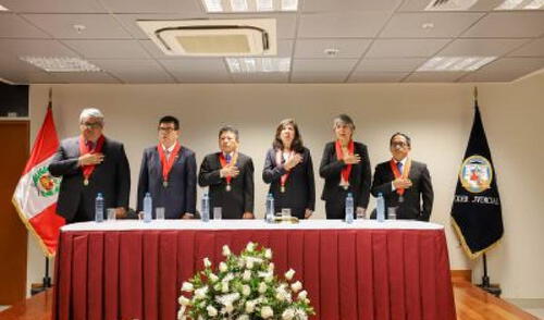 Presidenta destacó la importancia de la justicia itinerante, llevando magistrados a comunidades para resolver conflictos. Presidenta destacó la importancia de la justicia itinerante, llevando magistrados a comunidades para resolver conflictos.