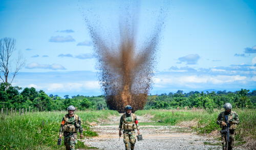 Narcopistas son destruidas por la Policía pero nuevamente son habilitadas por mafiosos.
