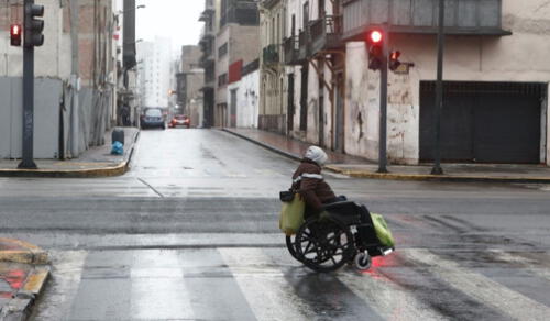 Lima alcanzó una humedad del 100% desde el primer día de julio 2025. Foto: Marco Cotrina/LR