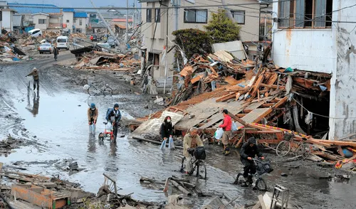 Japón advierte la llegada de fuertes sismos en el suroeste del país. Japón advierte la llegada de fuertes sismos en el suroeste del país.