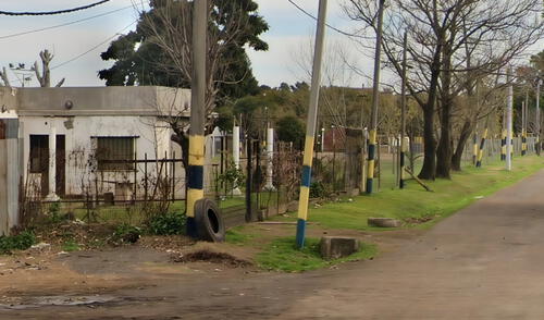 El violento ataque ocurrió en una vivienda del barrio Tío Rolo, en el sudoeste de Rosario, donde dos menores fueron alcanzados por disparos mientras estaban en casa. Foto: X