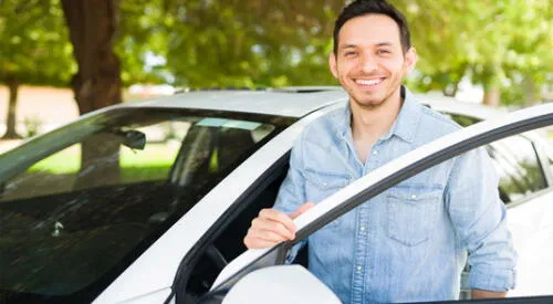 documentos que debo tener para conducir un vehículo