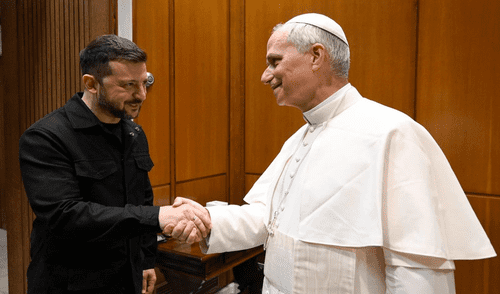 Zelensky se reunión con León XIV para solicitar mediación en la guerra ruso-ucraniana.