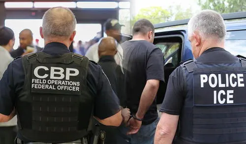 ICE podría deportar a inmigrantes con Green Card en EE.UU.