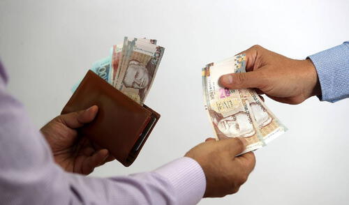 Gobierno oficializó el pago del aguinaldo para trabajadores del sector público y será de 300 soles.