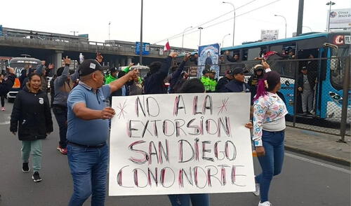 Anuncian paro de transportistas por incremento de extorsiones en Lima. Anuncian paro de transportistas por incremento de extorsiones en Lima.