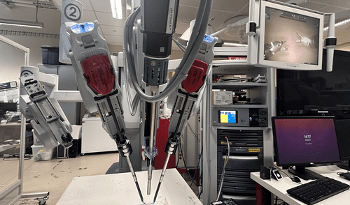 Un robot logró extraer una vesícula biliar sin la ayuda humana en Estados Unidos.