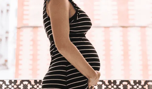 Brayden, tiene casi el mismo tamaño que su hermana mayor Ellahde. Foto: Freepik Reino Unidos, "Bebé gigante".