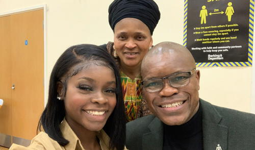 La familia de Elizabeth Odunsi demanda a For A Place To Live LLC por negligencia tras su asesinato en Texas