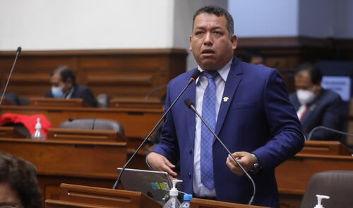 El congresista rechaza usar los recursos del Congreso para beneficiarse. Foto: Congreso. El congresista rechaza usar los recursos del Congreso para beneficiarse. Foto: Congreso.