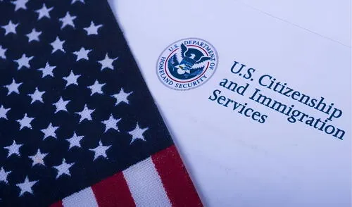USCIS aseguró que los inmigrantes con casos pendientes corren el riesgo de deportación inmediata. USCIS aseguró que los inmigrantes con casos pendientes corren el riesgo de deportación inmediata.