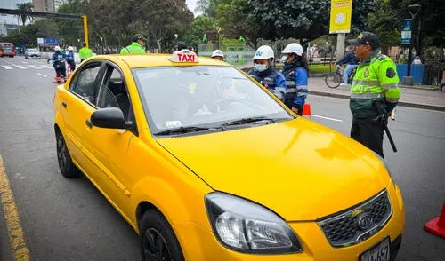 Taxistas que no modifiquen el color de su auto podrán ser sancionados o inhabilitados.
