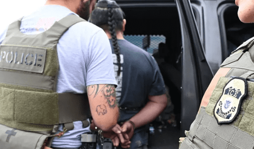 Familias de estatus migratorio mixto enfrentan la incertidumbre en EE.UU.