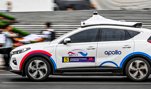 Baidu es una empresa tecnológica china especializada en servicios de internet e inteligencia artificial. Foto: DPL news. Baidu, gigante chino de internet, anuncia alianza con Uber para ofrecer servicios de vehículos sin conductor