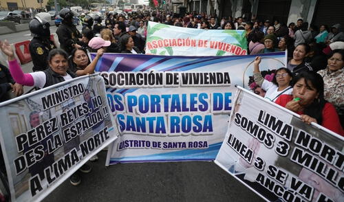 Manifestantes de Lima Norte exigen ampliación de la Línea 3 del Metro, se sienten discriminados por el Gobierno.