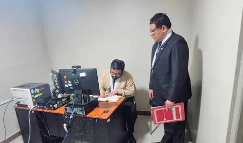 Durante la visita, la jueza Nelly Pinto y otros jueces están encargados de evaluar diversas áreas y juzgados. Durante la visita, la jueza Nelly Pinto y otros jueces están encargados de evaluar diversas áreas y juzgados.