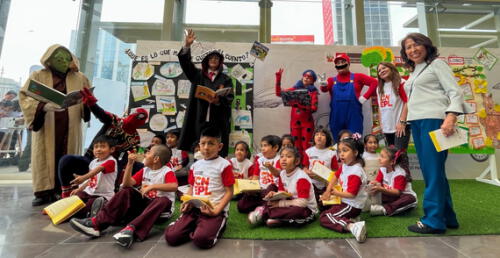 Cada vez más escolares leen en la escuelas. Cada vez más escolares leen en la escuelas.