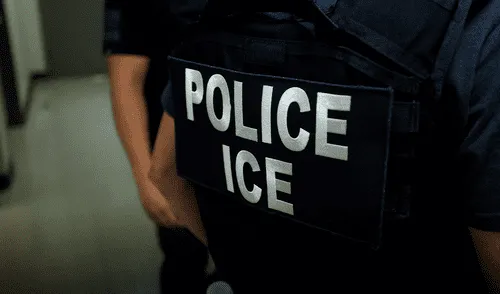 Padre iraní arrestado por ICE en Oregon mientras dejaba a su hijo en preescolar; rompieron su auto. Padre iraní arrestado por ICE en Oregon mientras dejaba a su hijo en preescolar; rompieron su auto.