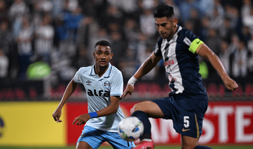 Alianza Lima y Gremio se verán las caras en el Arena do Gremio. Foto: composición LR/AFP Alianza Lima y Gremio se enfrentan por la vuelta de los playoffs de la Copa Sudamericana 2025