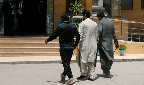 Al menos 11 personas fueron arrestadas tras ejecución de pareja en Pakistán. Al menos 11 personas fueron arrestadas tras ejecución de pareja en Pakistán.