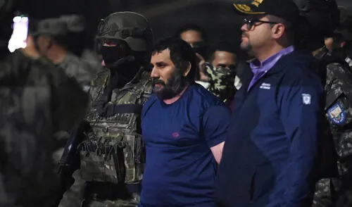‘Fito’, líder de Los Choneros, fue extraditado a EE.UU. tras protagonizar una fuga que sumió a Ecuador en el caos y evidenció el poder del crimen organizado en las cárceles. ‘Fito’, líder de Los Choneros, fue extraditado a EE.UU. tras protagonizar una fuga que sumió a Ecuador en el caos y evidenció el poder del crimen organizado en las cárceles.