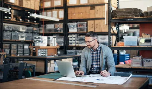 El 96% de pymes peruanas hoy ve la digitalización como clave, un salto frente al 46% de 2021. La adaptación tecnológica ahora define quién compite y quién queda atrás. (Foto: Difusión). El 96% de pymes peruanas hoy ve la digitalización como clave, un salto frente al 46% de 2021. La adaptación tecnológica ahora define quién compite y quién queda atrás. (Foto: Difusión).