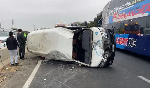 Accidente pudo ser peor según uno de los pasajeros. Foto: Ke Buena Oficial.