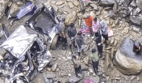 Entre las víctimas fatales se encuentran seis adultos y una niña de cuatro años, así como el conductor del vehículo y su madre.