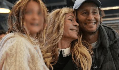 Nieta de la productora de 'Rebelde Way'. Nieta de la productora de 'Rebelde Way'.