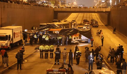 Choque entre Metropolitano y cúster en avenida Alfonso Ugarte deja 3 muertos