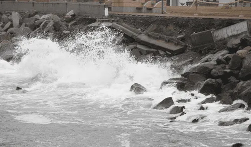 La amenaza de un tsunami en nuestro país. Foto: Composición LR