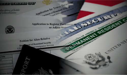 USCIS confirma que algunas Green Card dejarán de ser válidas en 2025.