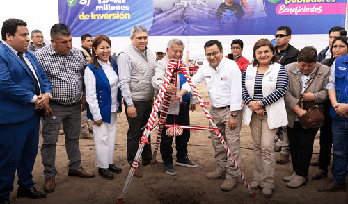 Primera piedra. El gobernador liberteño César Acuña Peralta inaugurando el inicio de la construcción del hospital de Virú a cargo de LC&EC, responsable del 50% de la obra, sin contar con experiencia. Foto: difusión