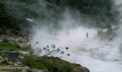El río más caliente del mundo está en Sudamérica: sus aguas superan los 90 grados y alcanzan temperaturas extremas