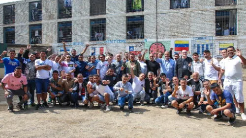 Internos del penal de Lurigancho enviaron misivas al Papa León XIV.