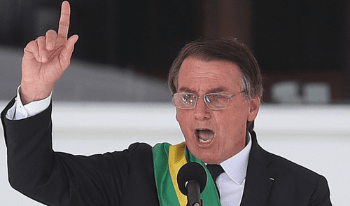 Bolsonaro se encuentra confinado en su vivienda por utilizar las redes sociales, a pesar de tenerlo prohibido. Bolsonaro se encuentra confinado en su vivienda por utilizar las redes sociales, a pesar de tenerlo prohibido.