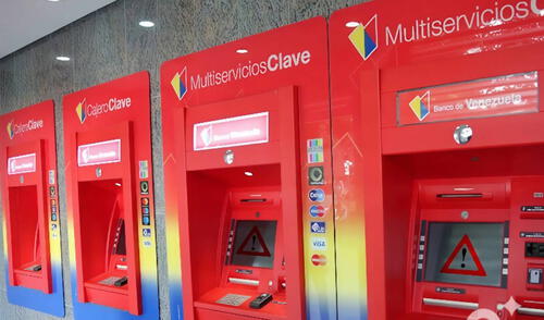 Durante los feriados o lunes bancarios hay pocas operaciones que pueden realizar los usuarios. Foto: composiciónLR/Bloomberg Lunes Bancario en Venezuela 2025: esto dice Sudeban sobre el feriado del 18 de agosto