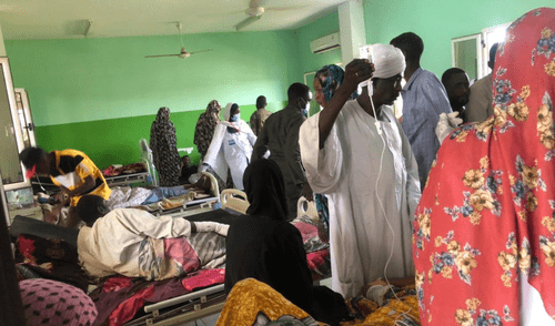 Una fuente anónima reveló a AFP que las cifras de fallecidos y heridos en Sudán sólo incluían a quienes llegaron al hospital. Una fuente anónima reveló a AFP que las cifras de fallecidos y heridos en Sudán sólo incluían a quienes llegaron al hospital.