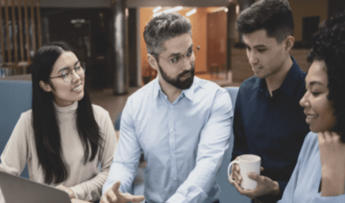 La brecha salarial de género se mantiene en 9,82%. Foto: Andina La brecha salarial de género se mantiene en 9,82%