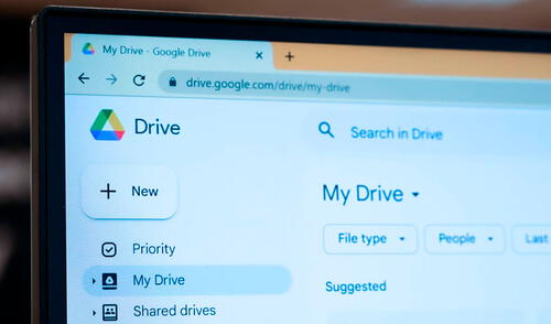 Puedes revisar tus archivos guardados en Google Drive desde cualquier dispositivo. Foto: How-To Geek