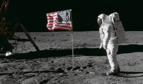 La NASA sabía que los tripulante del Apolo 8 no fueron los primeros en orbitar la Luna. Foto: NASA/Neil Armstrong NASA - Luna - Apolo 8