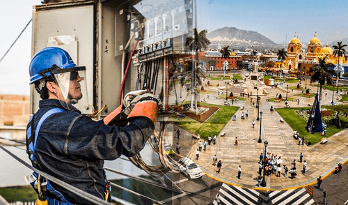 Los cortes de luz forman parte de labores de mantenimiento que buscan mejorar la red eléctrica. Foto: Gerson Cardoso/LR