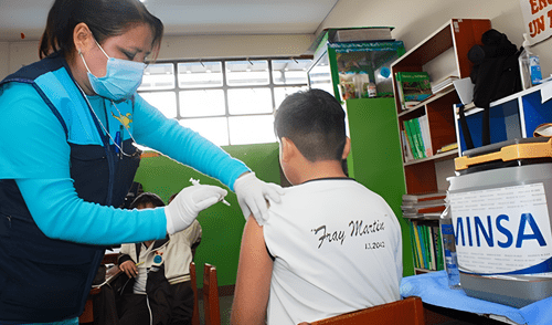 Esta vacuna es para proteger a niños, jóvenes y  adultos mayores. Foto: Minsa