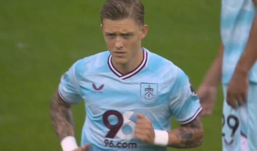 Oliver Sonne ingresó al minuto 82 en el partido por la Premier League