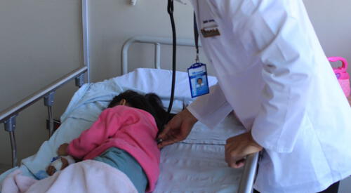 El año 2025 podría concluir con cifras de episodios, hospitalizaciones y muertes por neumonía, superiores a las registradas en 2024. Foto: LR El año 2025 podría concluir con cifras de episodios, hospitalizaciones y muertes por neumonía, superiores a las registradas en 2024. Foto: LR