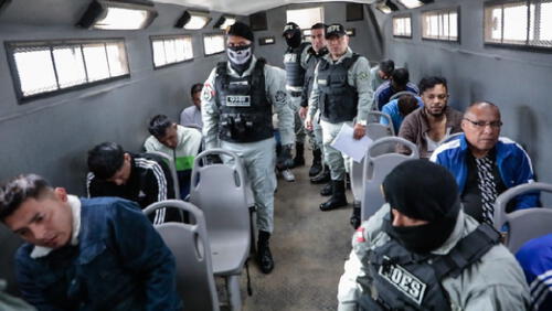 Quince internos de alta peligrosidad fueron trasladados al penal de Challapalca. Foto: Inpe Quince internos de alta peligrosidad fueron trasladados al penal de Challapalca. Foto: Inpe