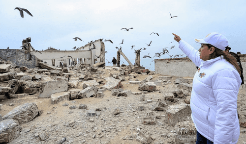 Dina Boluarte supervisa el área que será destinada a la construcción del establecimiento penitenciario El Frontón. Foto: ANDINA/Prensa Presidencia