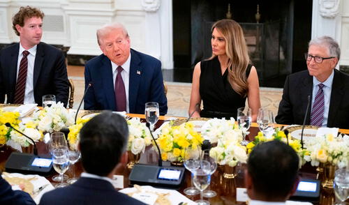 El presidente hizo este anuncio durante una cena en la Casa Blanca en la que participaron varias figuras de la industria tecnológica. Foto: AFP