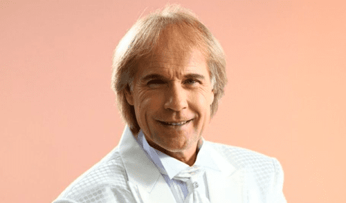 Richard Clayderman, el aclamado pianista francés, manda saludos a sus fans peruanos